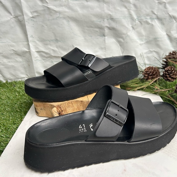 BIRKENSTOCK
Almina /women
Leather - Black size 41US 10-10.5 gently used - Picture 2 of 15